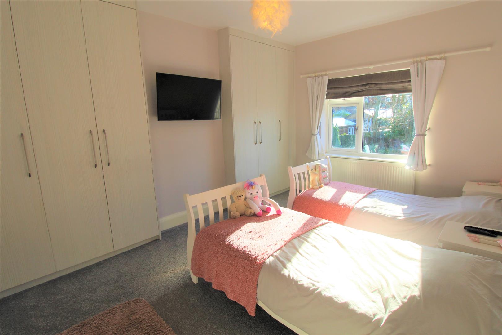 Milgreen Avenue, Sneyd Green, Stoke-On-Trent